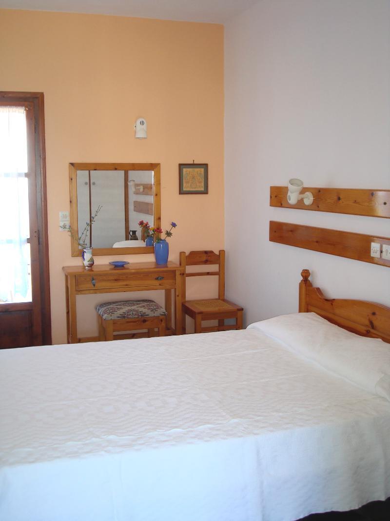 Asteri Apartments Alonnisos Town Exterior photo